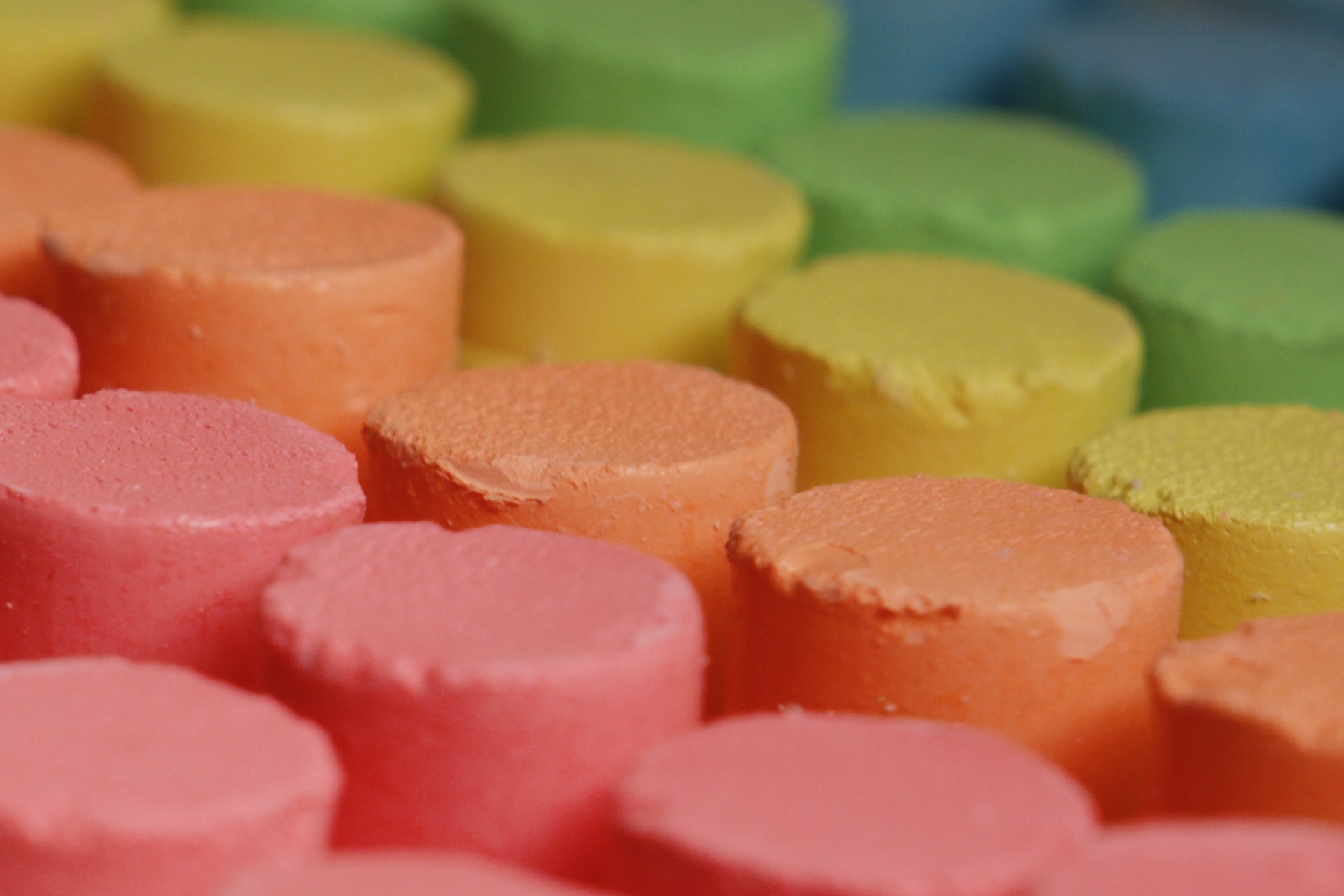 Hagoromo_Chalks_Detail_DNG.jpg