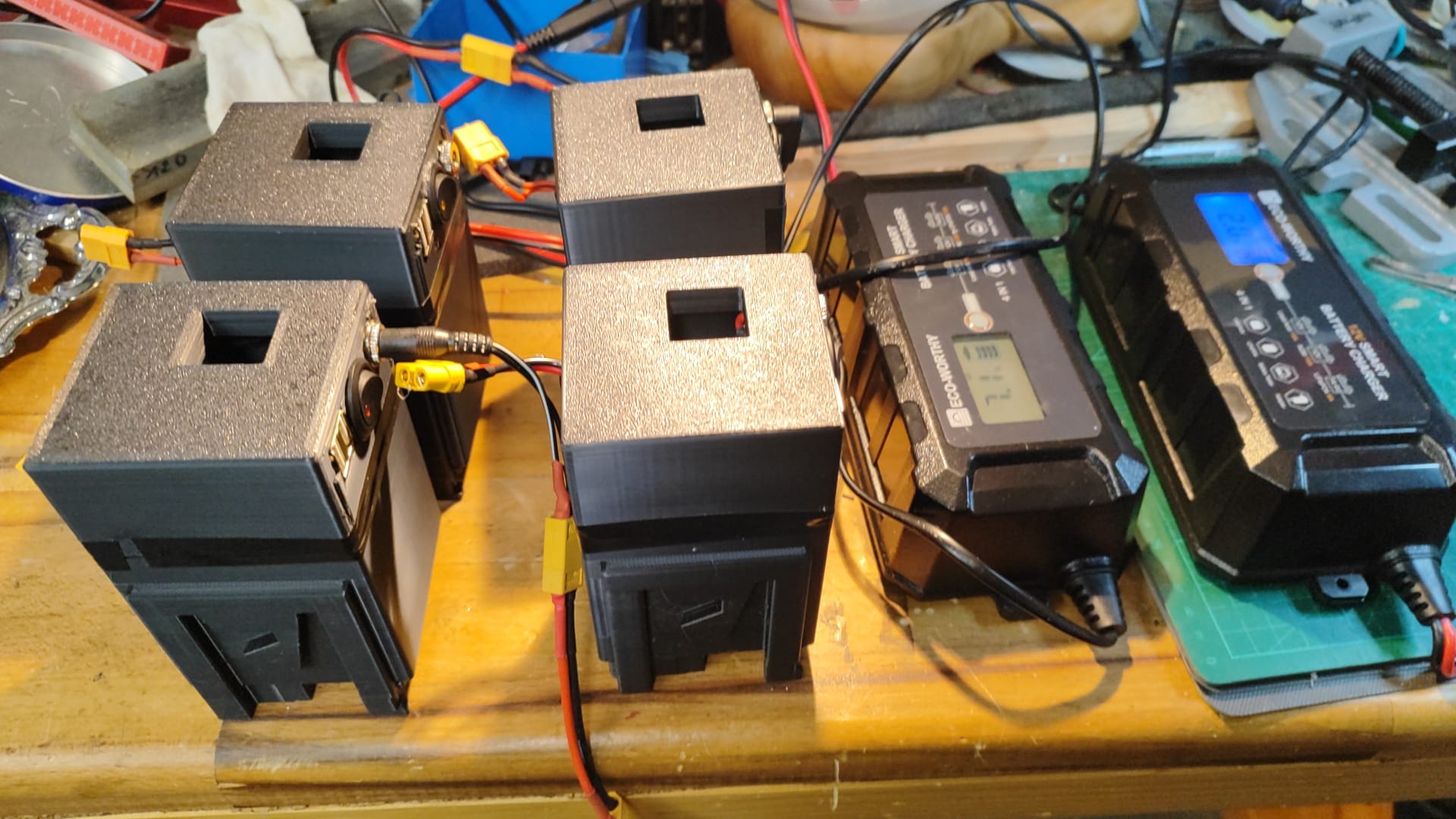LiFePO4-Box-5-charging.jpeg